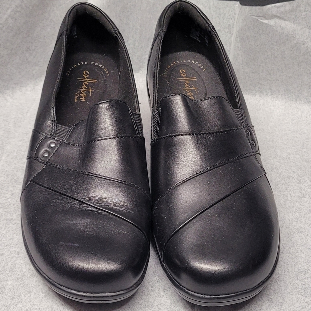 Clarks Black Leather Comfort Loafers 9.5 NWT